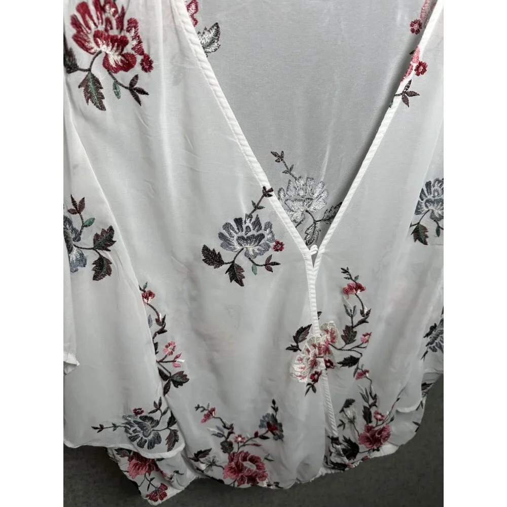 Lucky Brand XL Womens Top Sheer Embroidered Vneck White Floral Boho Cottage - Picture 16 of 16